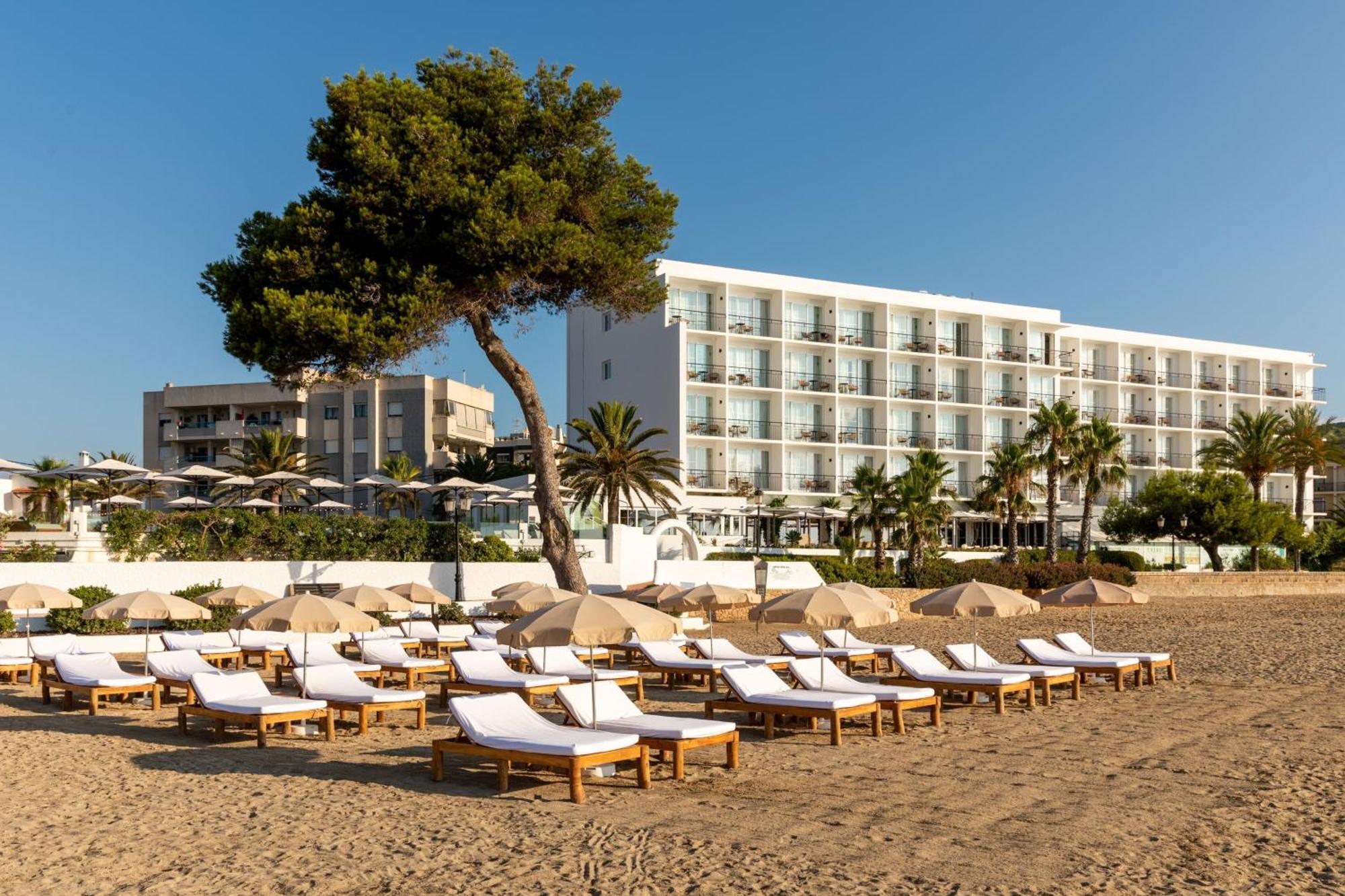 Hotel Riomar, Ibiza, A Tribute Portfolio Hotel Santa Eularia des Riu Exterior photo